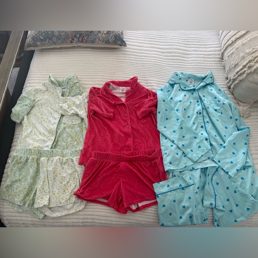 (4) Pairs Art Class Pajama Sets
